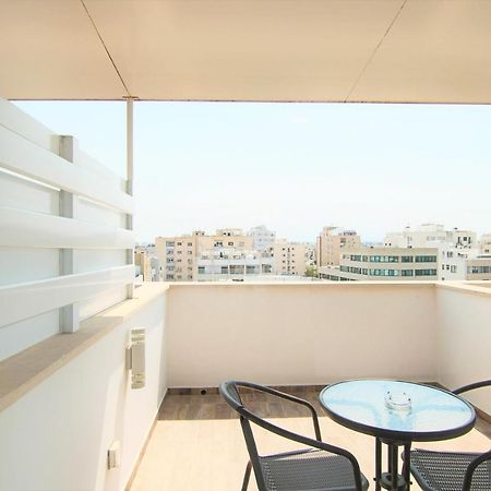 Phaedrus Living: Luxury Suite Nicosia 508 Exteriör bild